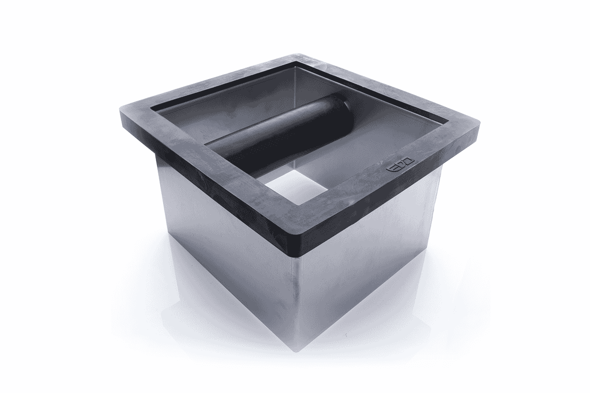 Knockbox hul i metal
